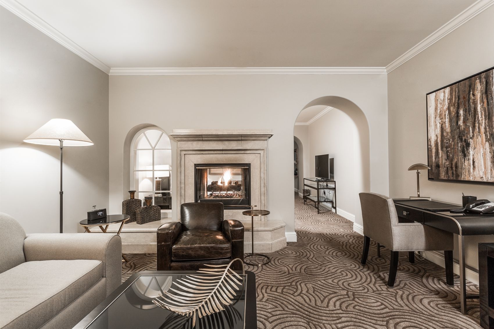 santa barbara Luxury Suites
